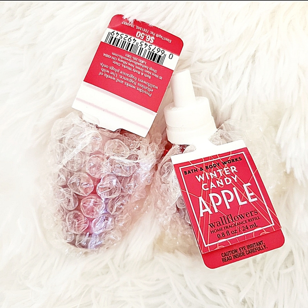 Refill pack of 2 bath and body works Winter candy Apple wallflowers
